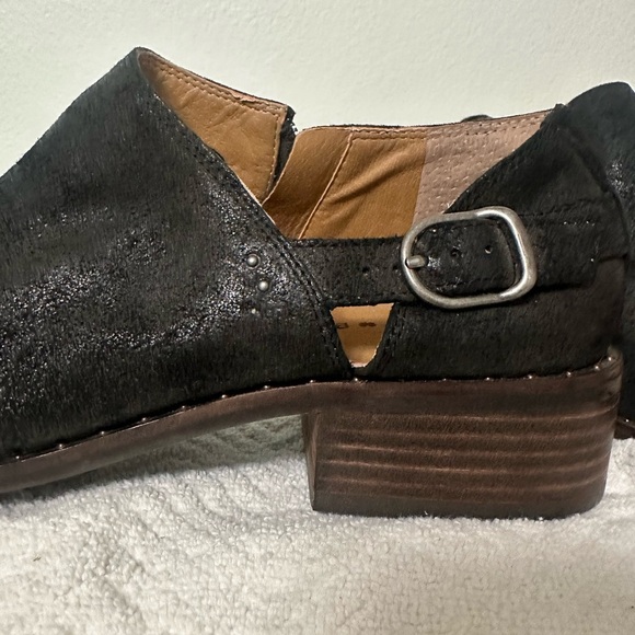 LUCKY BRAND | Women’s Black Gahiro Pointed Toe Studded Leather Bootie - Picture 8 of 8